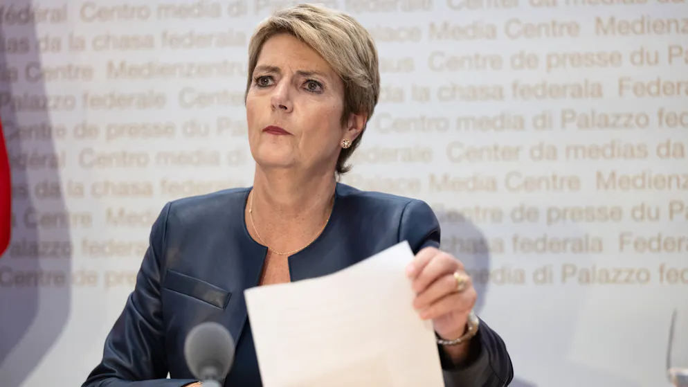 Revue de presse. Karin Keller-Sutter au cœur d’une controverse après une plainte contre Grok