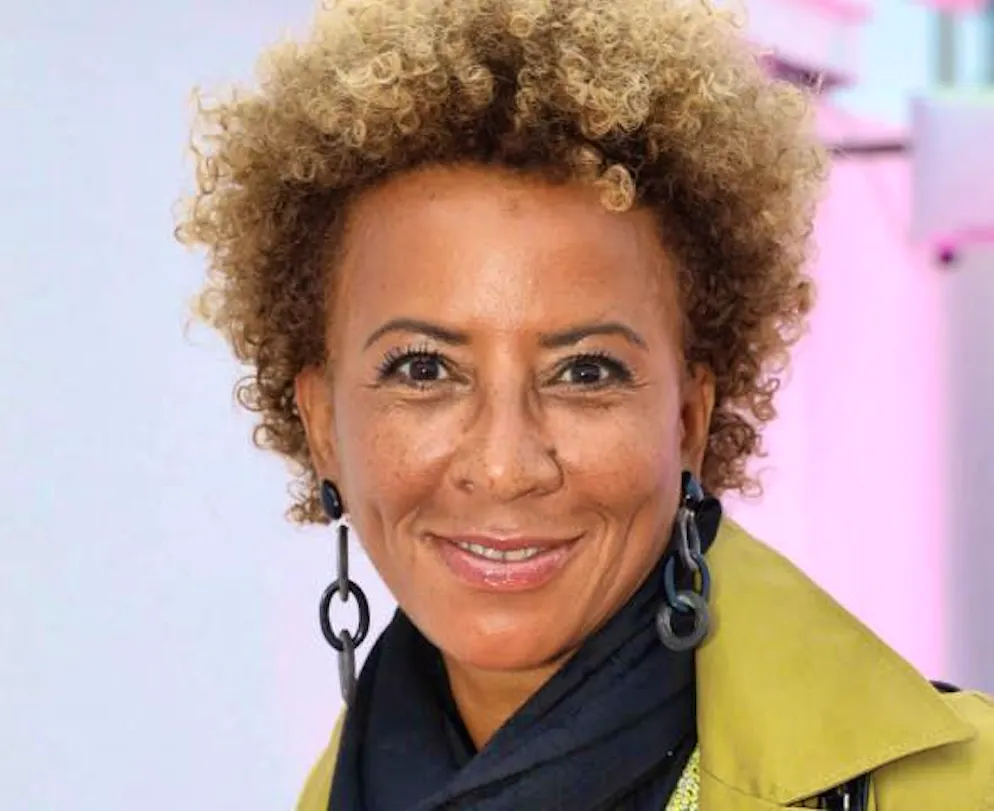 Arabella Kiesbauer will host the Austrian version of the TV hit "Bares für Rares".