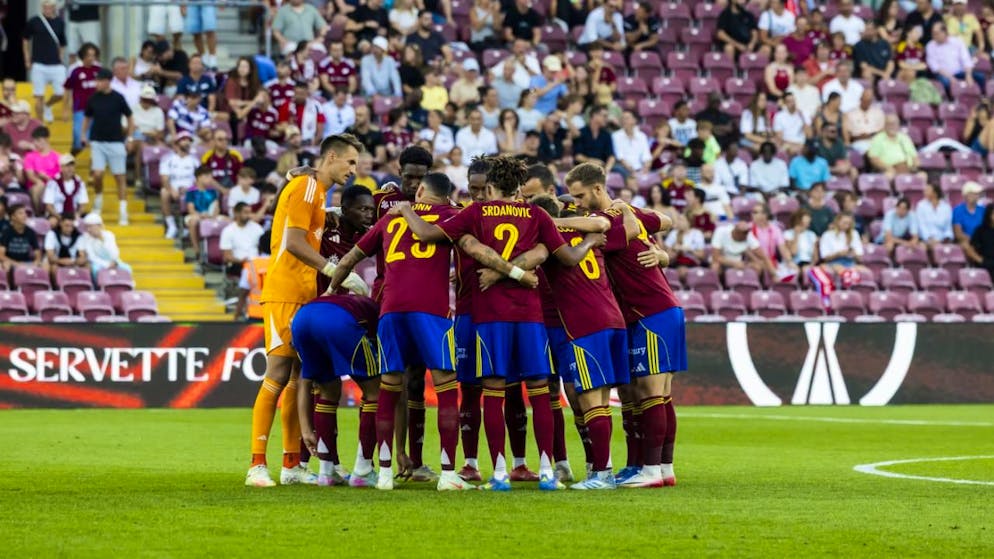 Super League. French striker for Servette