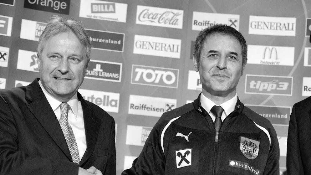 Leo Windtner (✝) in 2011 at the appointment of Marcel Koller as Austrian national team coach.