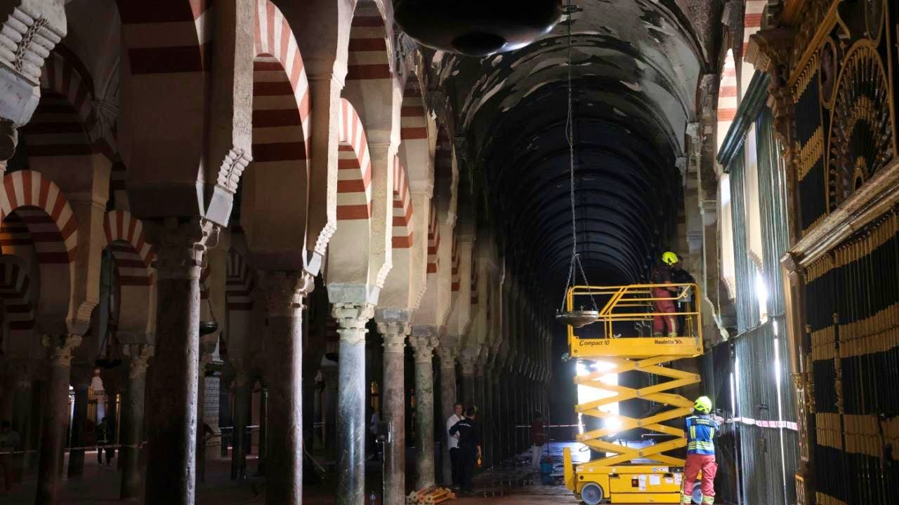 Spain. Flames in World Heritage Site - Córdoba Cathedral escapes disaster