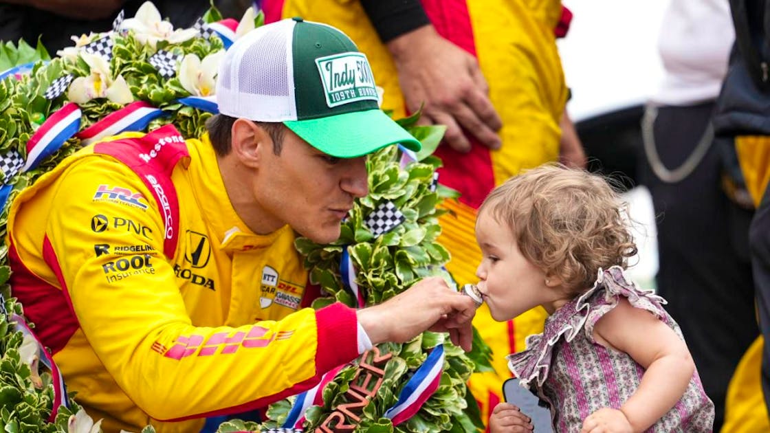 Automobile: Alex Palou again