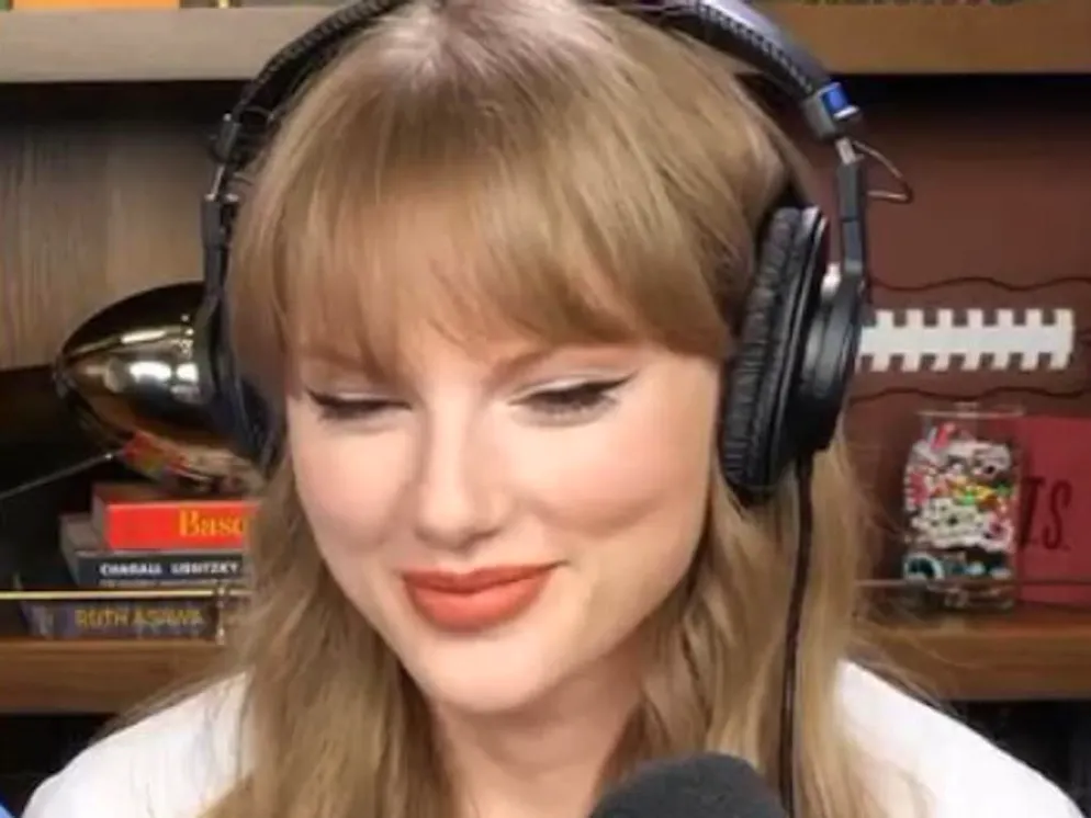 Taylor Swift Al Podcast New Heights Con Travis Kelce