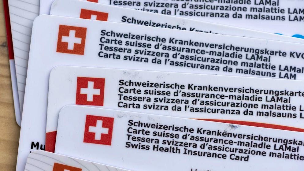 Le dritte di Comparis. Ecco come e quanto gli svizzeri avrebbero potuto risparmiare sulla cassa malati dal 2015