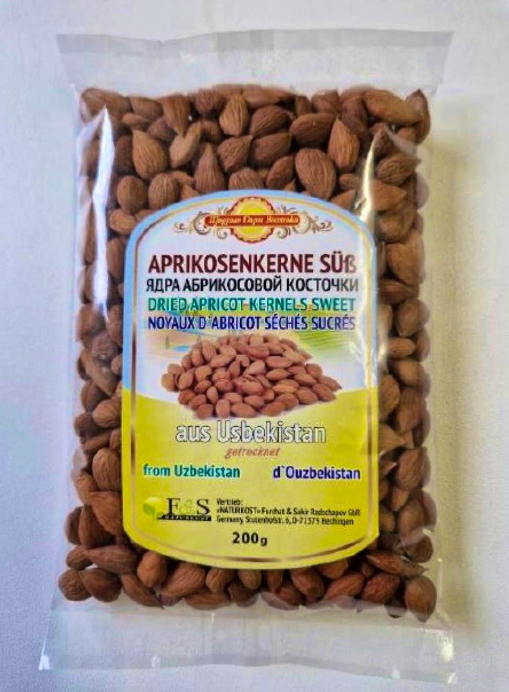 Package "Apricot kernels sweet dried" of the brand Naturkost F&S (200 g, from Uzbekistan) - affected by the recall due to high hydrocyanic acid content.ChatGPT ask