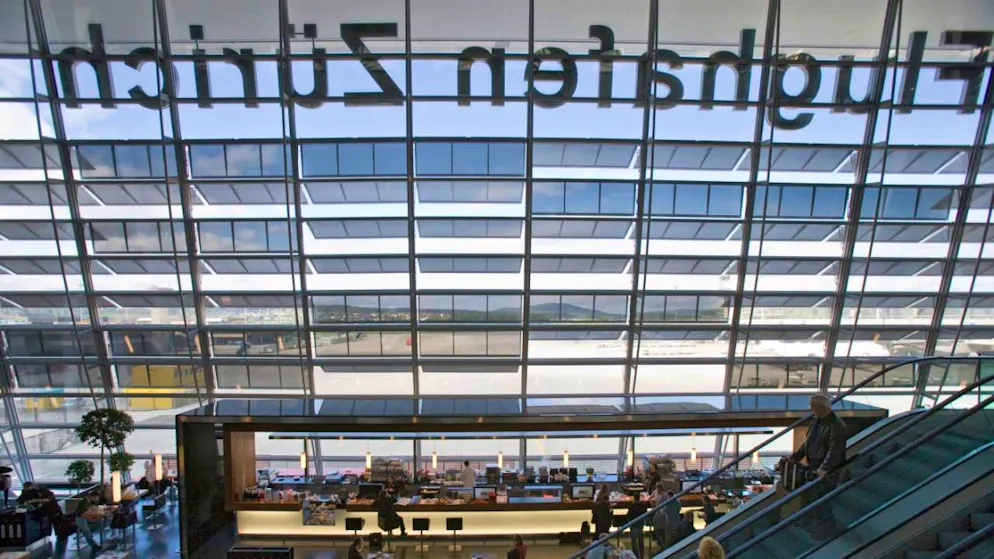 Più passeggeri all'aeroporto di Zurigo, ma spendono di meno. (immagine d'illustrazione)