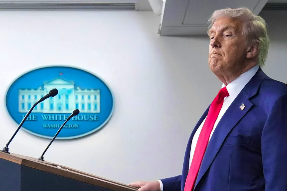 Trump will not hold a tripartite summit for the time being.