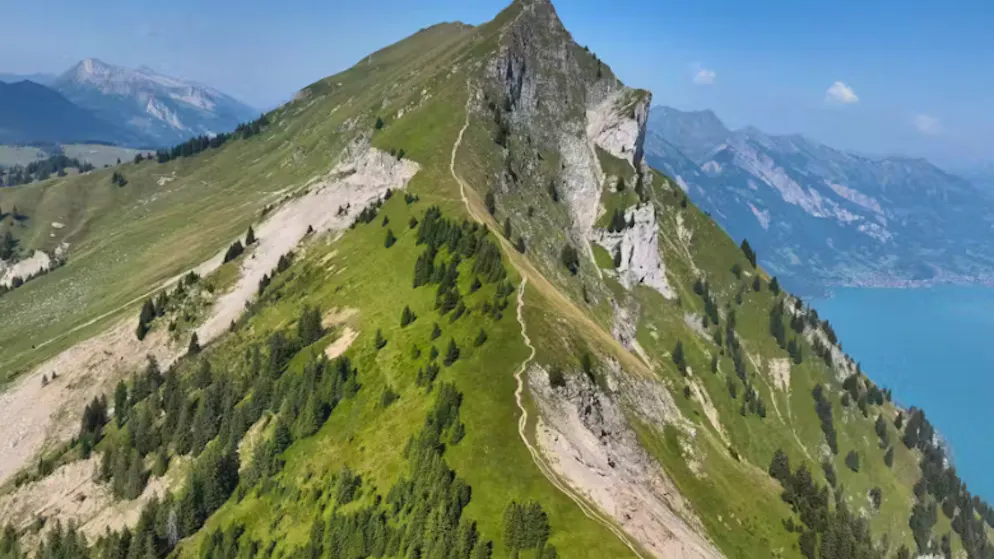 Niederried near Interlaken BE. Woman (23) falls into the depths during a mountain hike and dies