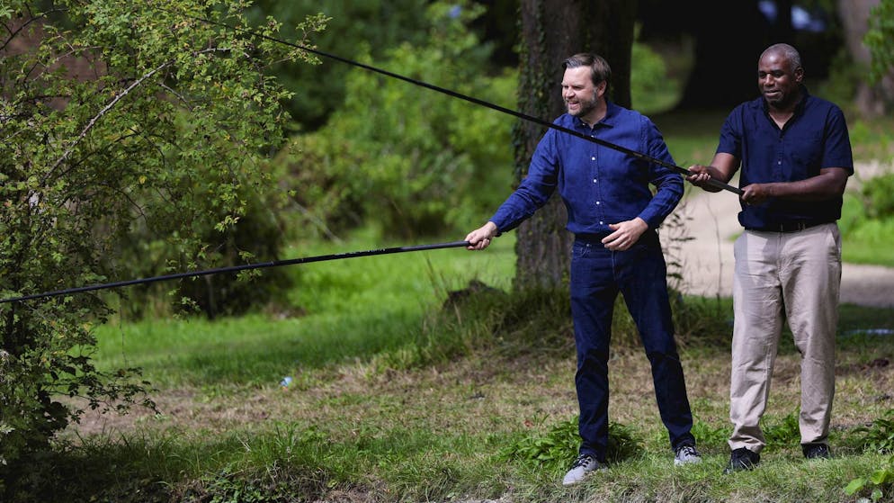 Angel-Ausflug hat Konsequenzen. Britischer Aussenminister zeigt sich nach Vance-Besuch bei Polizei an