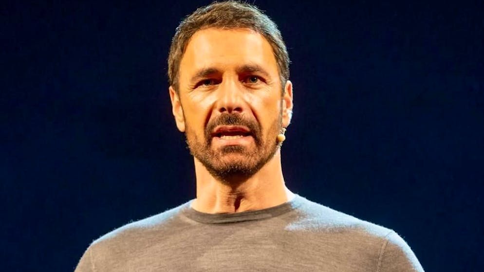 Colpi di scena. Monzino accusa Corona e Bova fa una mossa di marketing registrando il marchio «Occhi spaccanti»