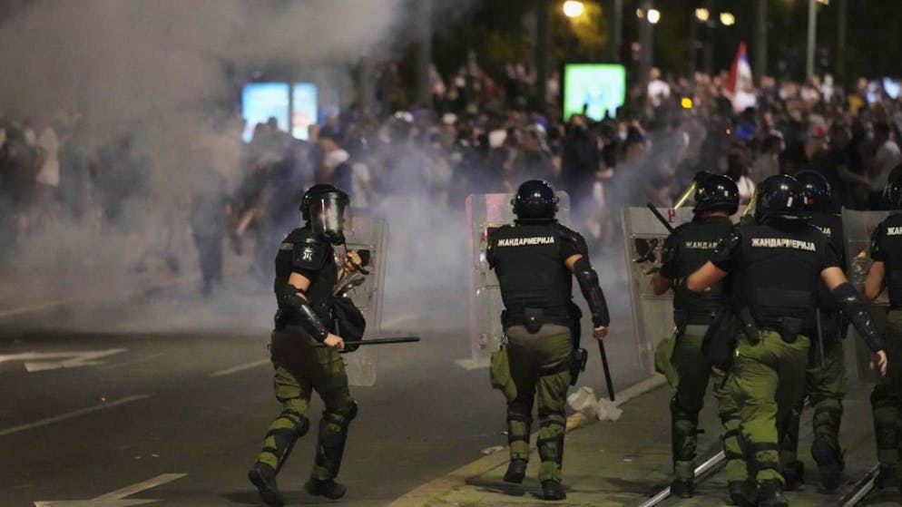 Serbie. «Le pouvoir a tenté de provoquer la guerre civile» : violents affrontements à Novi Sad