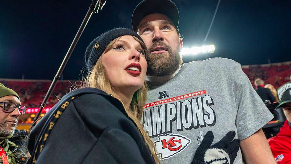 Mega-Hochzeit steht an. Taylor Swift und Travis Kelce sind verlobt