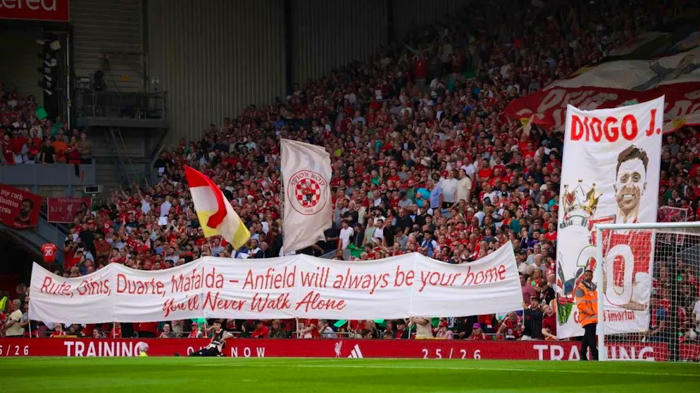 Liverpool win thanks to wild card Chiesa - Gallery. Liverpool fans pay tribute to Diogo Jota and his brother André Silva, who died in a car crash in Spain in early July