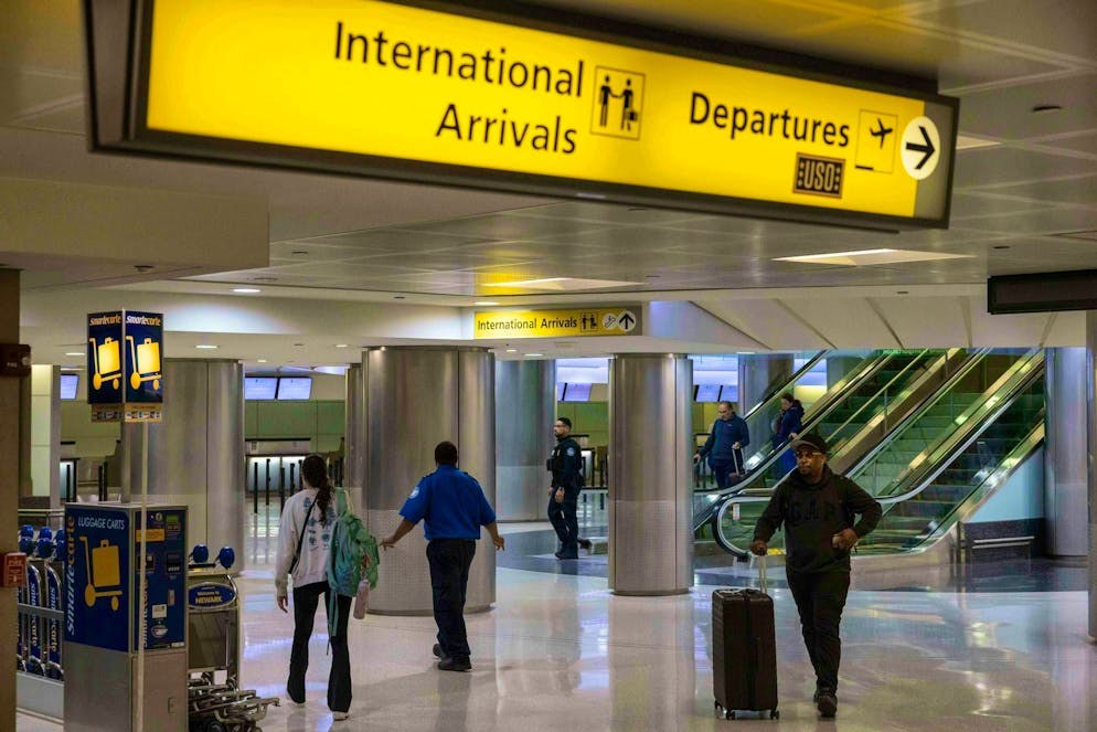 The industry is reporting a significant drop in demand for trips to the USA for the fall vacations.