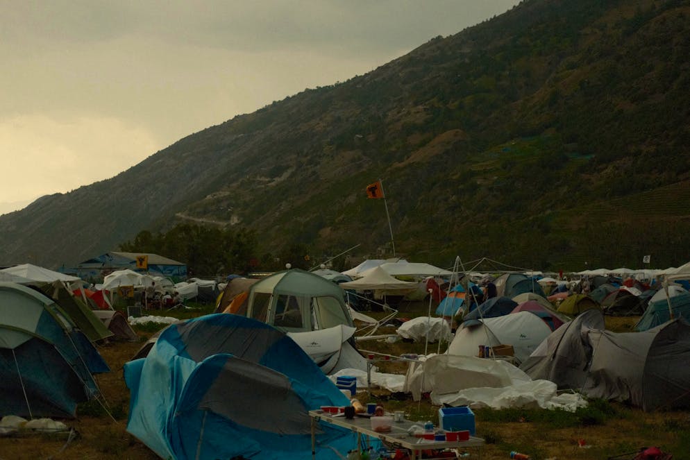 Wie viele Zelte wohl nach dem Unwetter noch stehen?