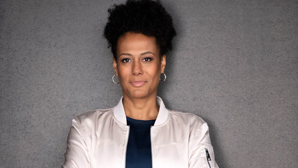 SRF presenter Angélique Beldner on her new personal book. 