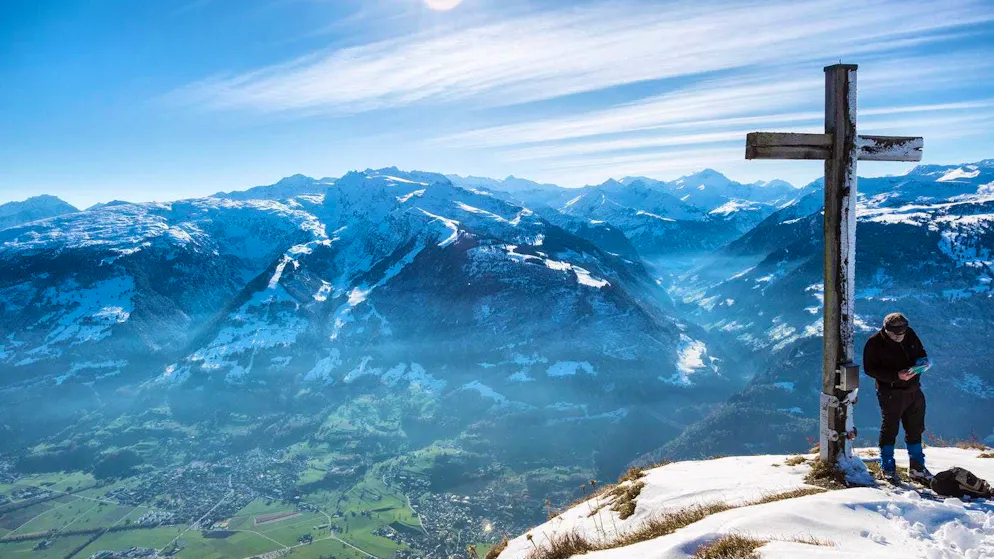 Cultural assets in the Alps: summit cross and summit book - here still intact on the Gonzen with a view of the Sarganserland. (symbolic image)