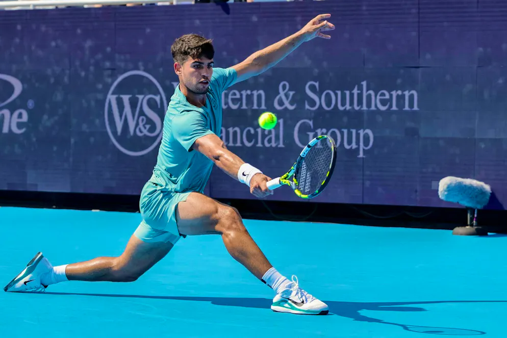 Carlos Alcaraz took the title in Cincinnati after Jannik Sinner retired.