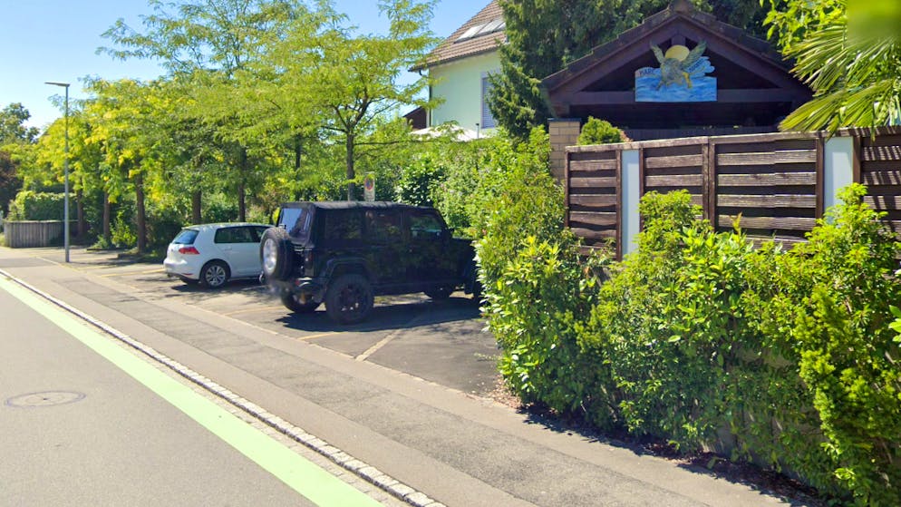 Eastern Swiss stirs up Hünenberg ZG. New neighbor suddenly demands 250,000 francs for visitor parking spaces
