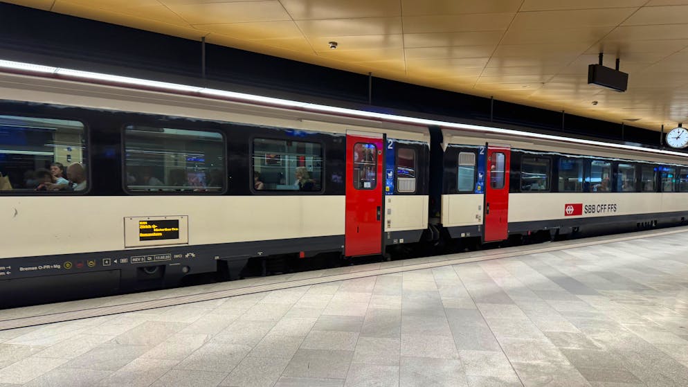 Les CFF raillés par des Allemands. «Elle s'excuse de faire rouler ce train?»