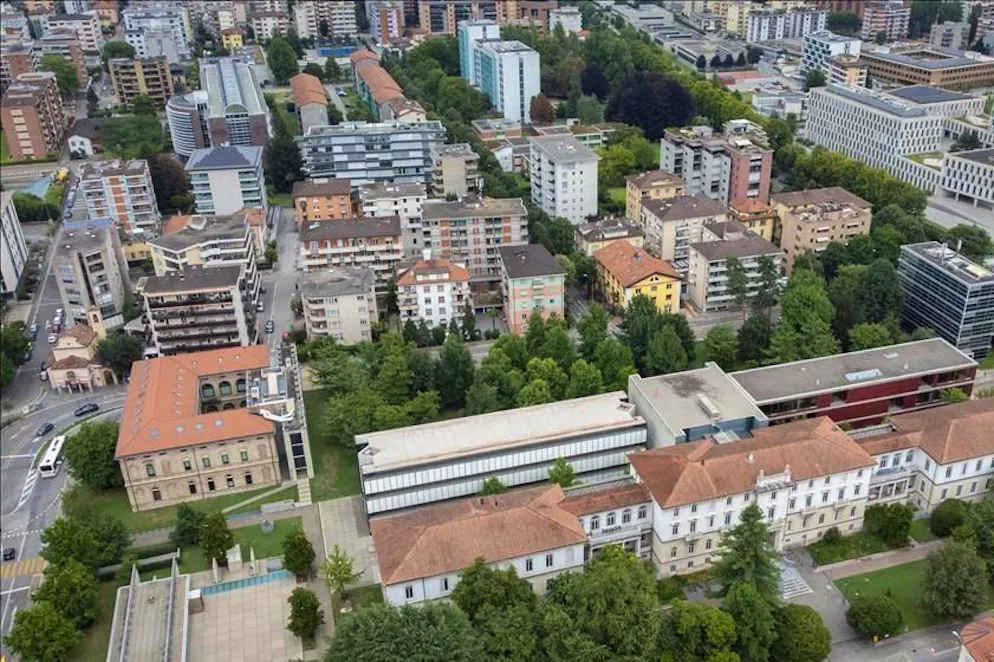 Una veduta su Lugano