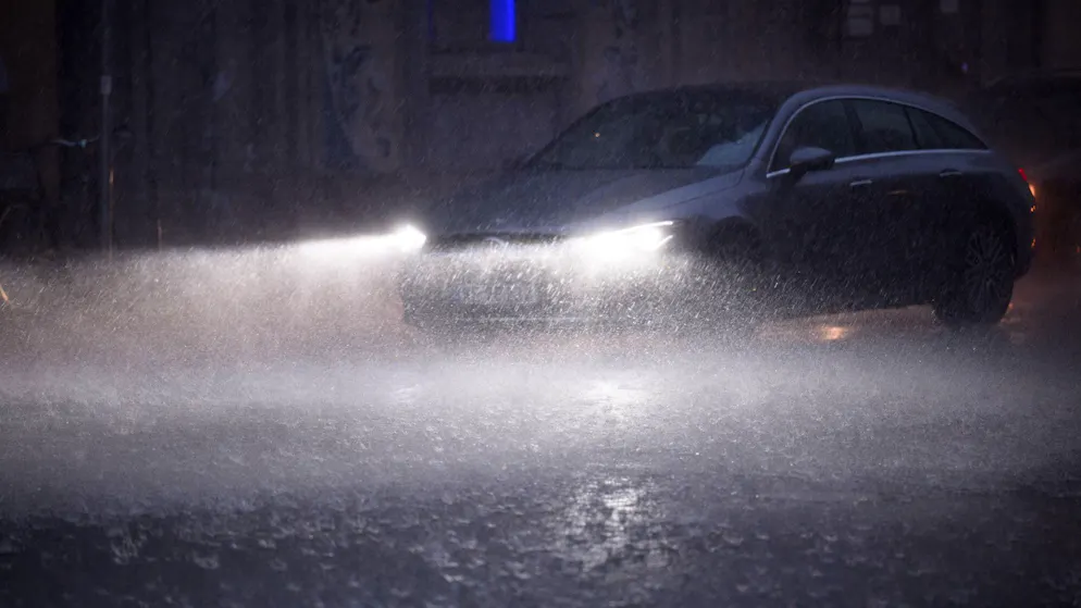 In rain and fog. These 7 dangerous mistakes you make in the car in bad weather