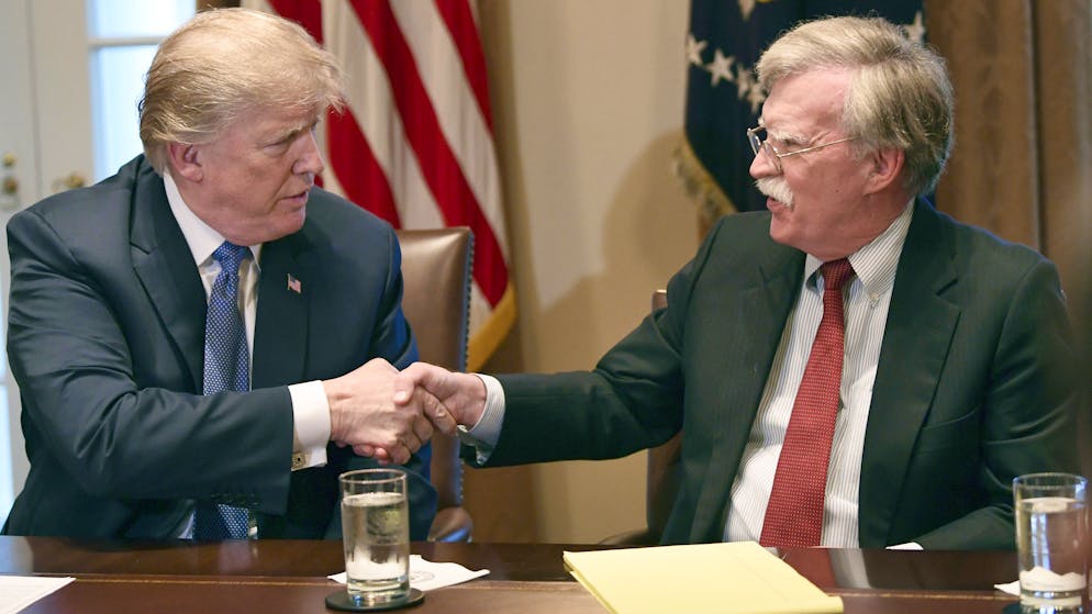 «Informations sensibles». Un ex-haut conseiller de Donald Trump dans l’oeil du cyclone