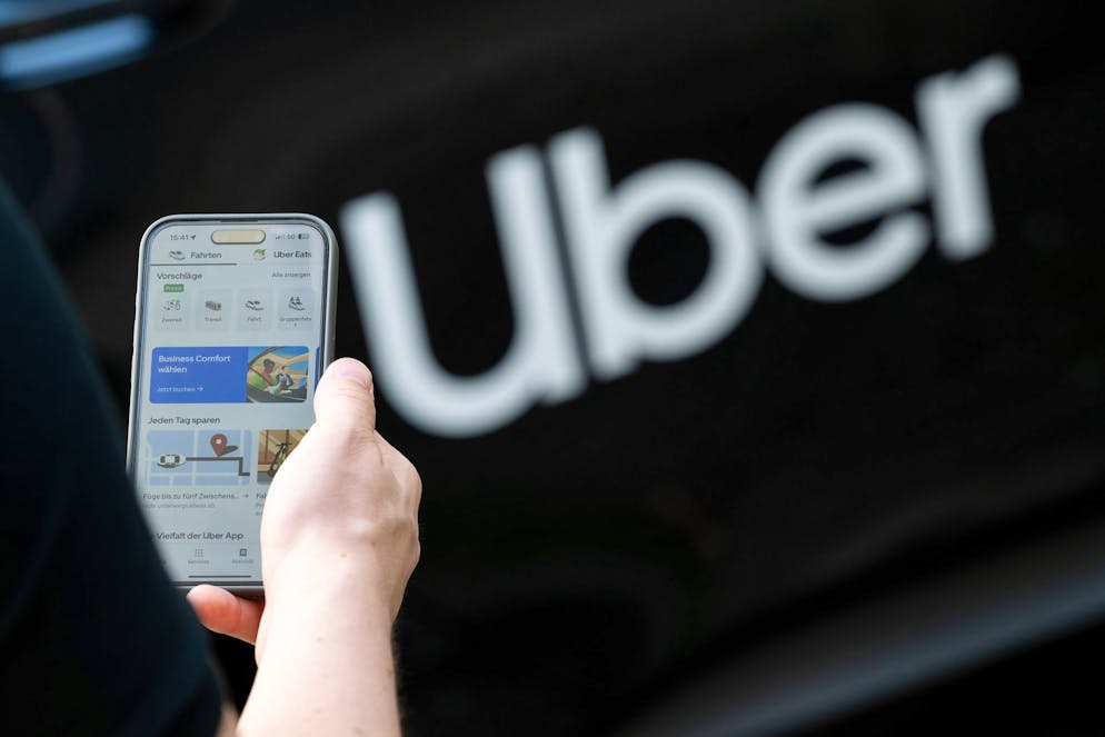 Uber bringt Robotaxis in die Schweiz. 