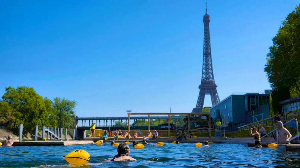 Outdoor pools on the Seine in Paris are a huge success - Gallery. The new open-air pools in the Seine have been well received by residents and tourists (archive photo).