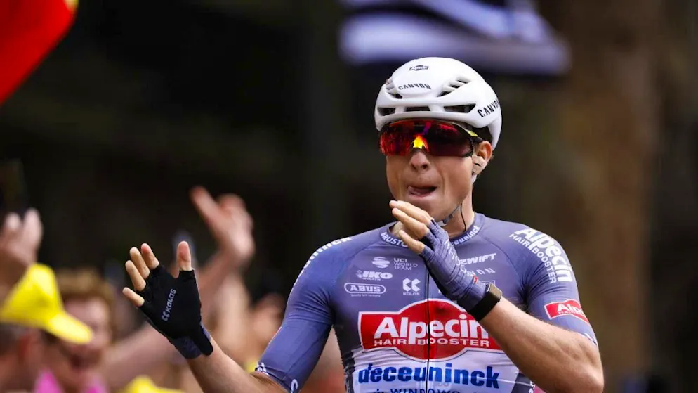 Jasper Philipsen, here at the opening victory at the Tour de France, also wins the first stage of the Vuelta