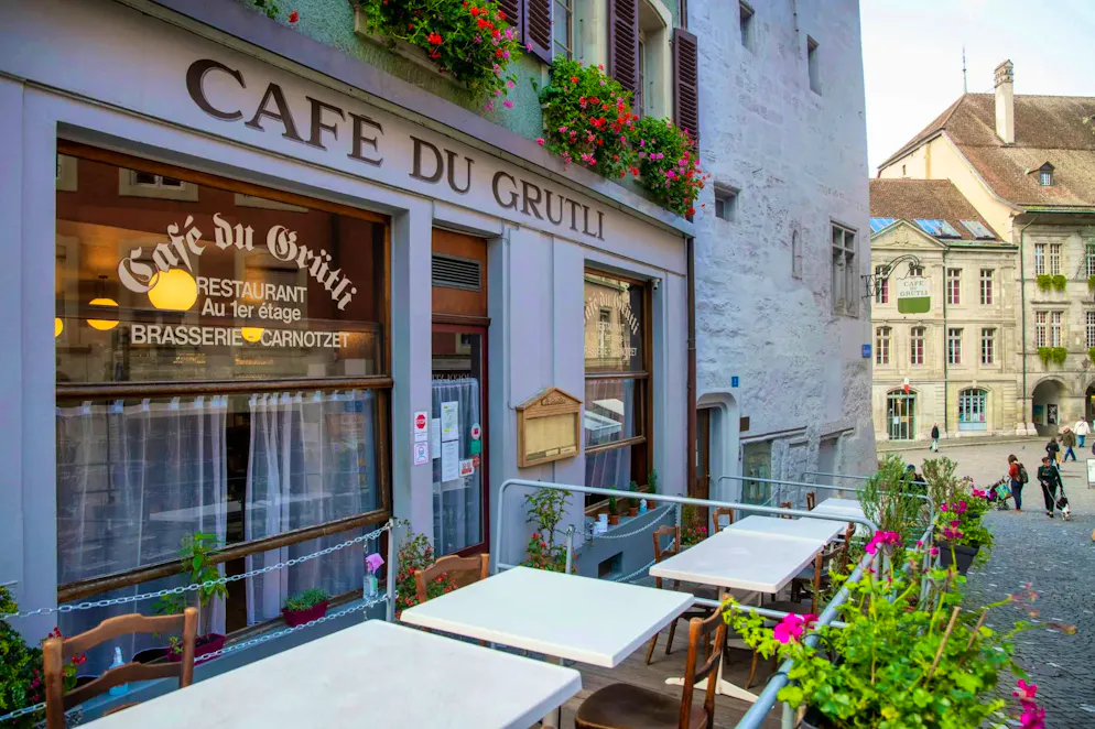 The traditional Café du Grütli in Lausanne has to close.