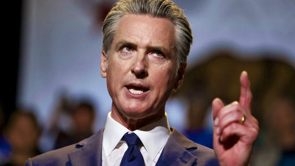 Parodie sur X. Le gouverneur de Californie retourne les armes de Trump contre lui