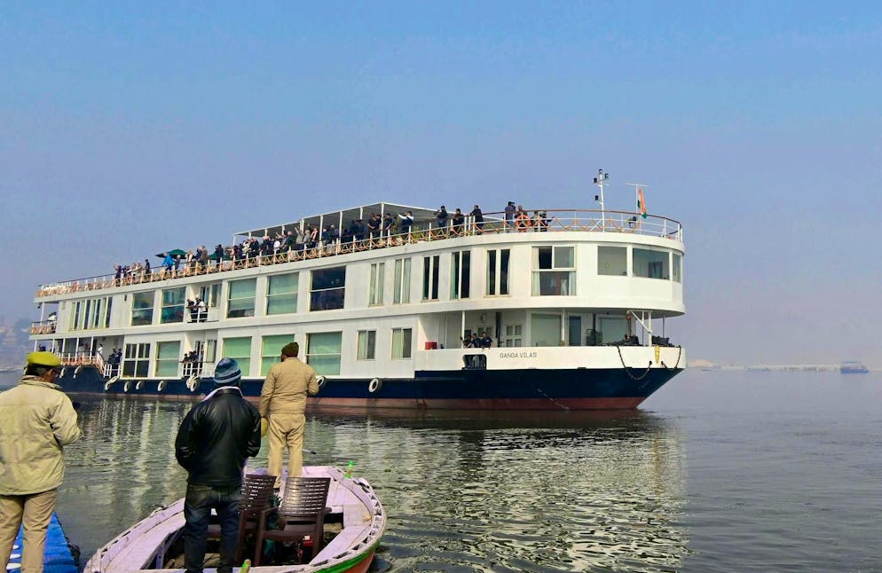 La crociera sul fiume non si è conclusa come previsto (immagine illustrativa).