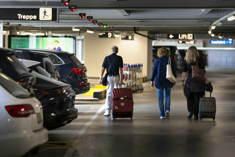 New parking spaces are to be built at Zurich Airport.