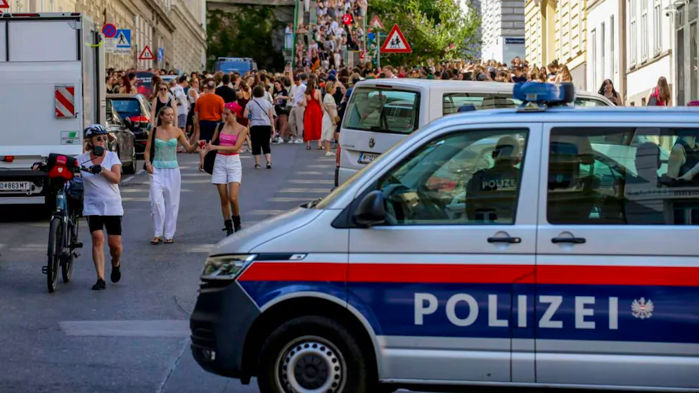 ARCHIV - Aus Angst vor einem Terroranschlag sind im August 2024 Taylor-Swift-Konzerte in Wien abgesagt worden. Foto: Heinz-Peter Bader/AP/dpa