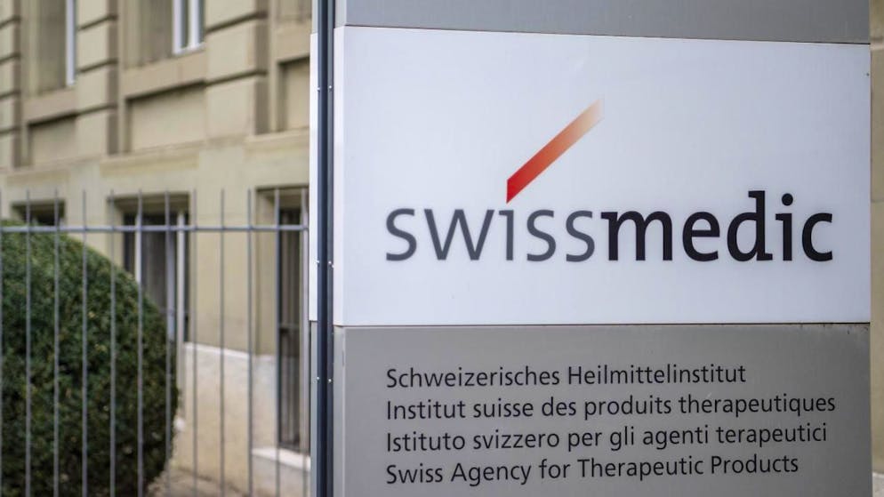 Swissmedic et ses partenaires sociaux se sont mis d'accord sur un plan social, après l'annonce de la suppression de 45 emplois au sein de l'autorité d'autorisation et de contrôle des produits thérapeutiques en Suisse. Un consensus a pu être obtenu. (Archives)