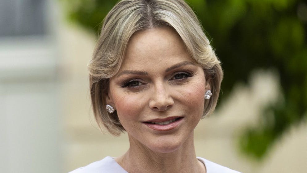 «La perdita è stata uno shock». La principessa Charlène sostiene l'insegnamento del nuoto ai bambini... per una triste ragione