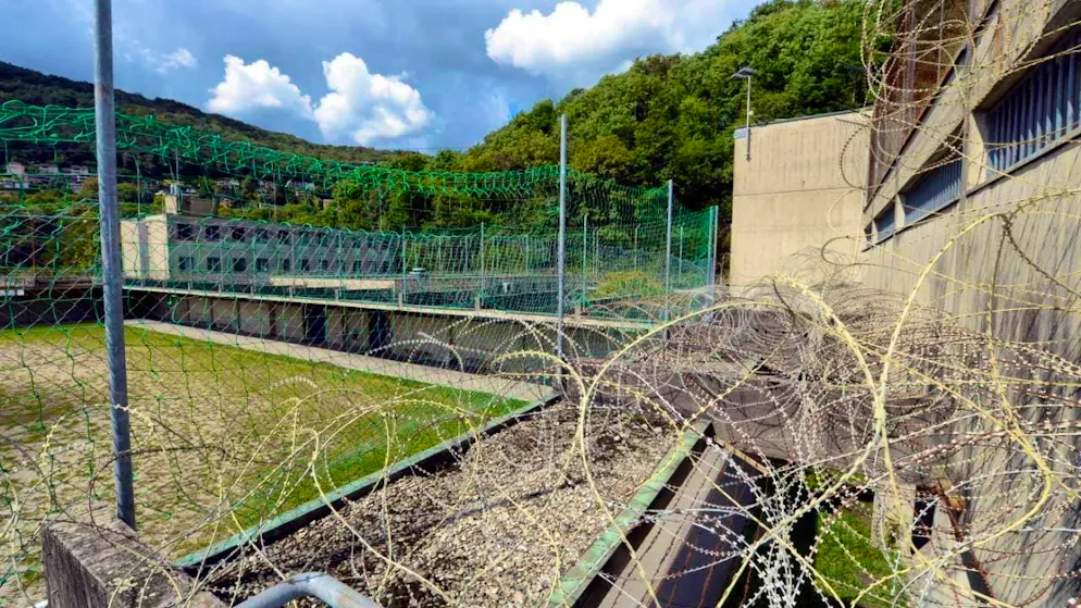 After an attack on a fellow inmate in La Stampa prison in Ticino, a 37-year-old man has been remanded in custody. (archive picture)