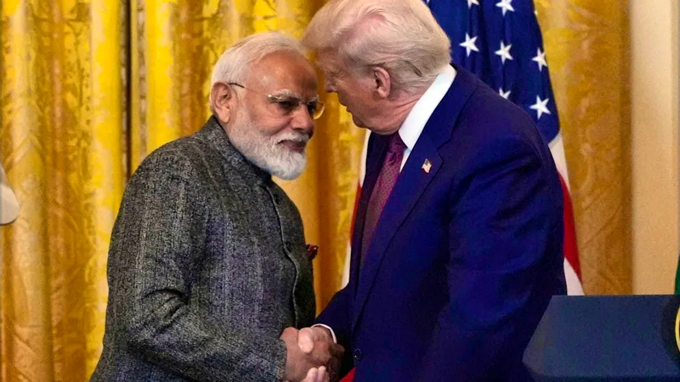 ARCHIVE - US President Donald Trump and India's Prime Minister Narendra Modi shake hands during a press conference in the East Room of the White House. Photo: Alex Brandon/AP/dpa