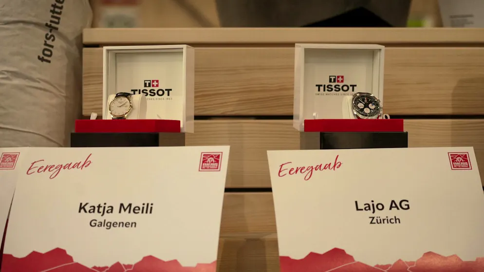 The gift temple at the ESAF - the best prizes. Something new for the wrist.