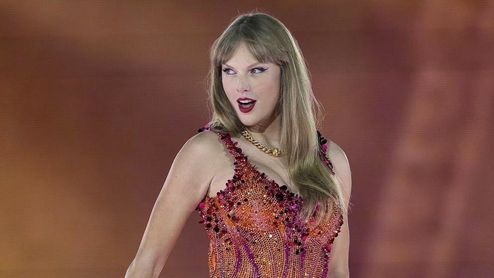 Diamanti old mine. Ecco i dettagli sull'incredibile anello di fidanzamento di Taylor Swift