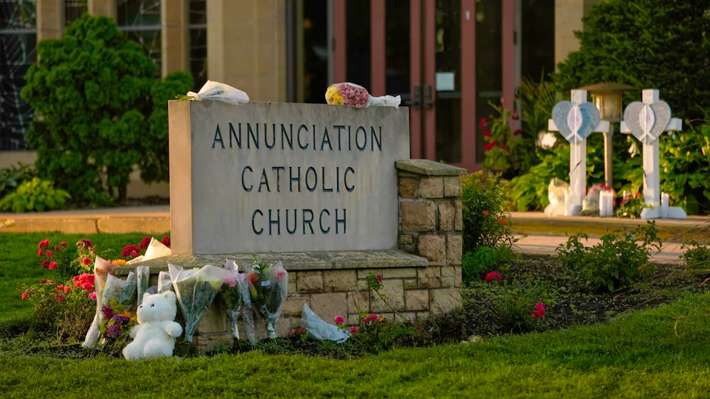 US gun policy after attack. Deadly violence at schools - and Trump cuts funding for prevention