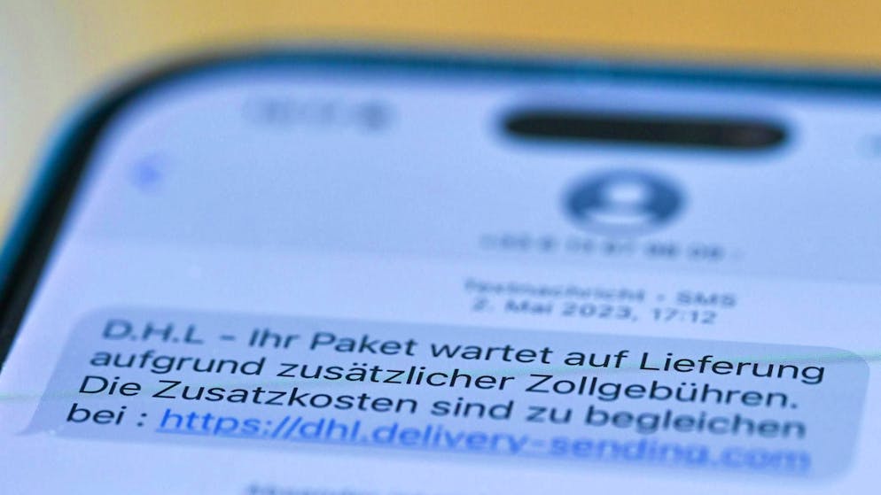 Denunciata da Google. Super-truffa degli SMS: ecco come una rete cinese ruba soldi in tutto il mondo