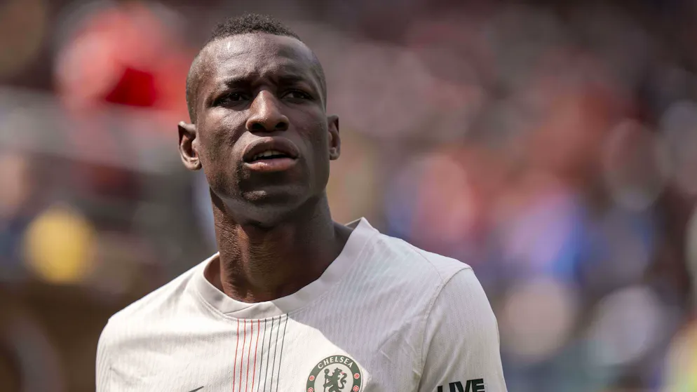 Transfer ticker. YB sign English junior international ++ Zhegrova to Juve