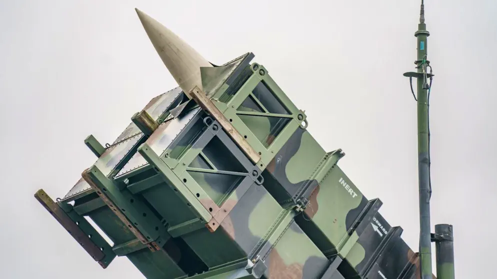 ARCHIV - Ein Flugabwehrraketensystem vom Typ Patriot. Foto: Axel Heimken/dpa/Archivbild