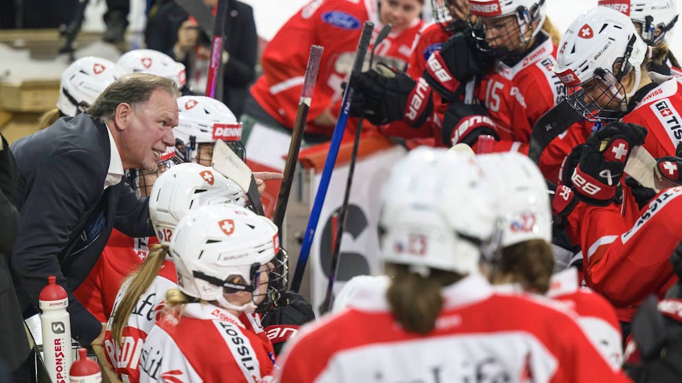 Hockey sur glace. La Suisse battue pour le 200e match international de Lara Stalder