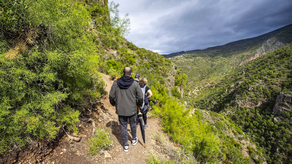 Immer mehr Kritik. «Die wandern im BH» – jetzt rechnet ein Alpinist mit Turnschuh-Touristen ab