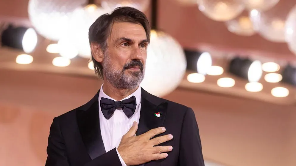 Ecco quando sarà disponibile. Fabrizio Gifuni e «Portobello» al Lido: la storia terribile di Moro e Tortora diventa serie