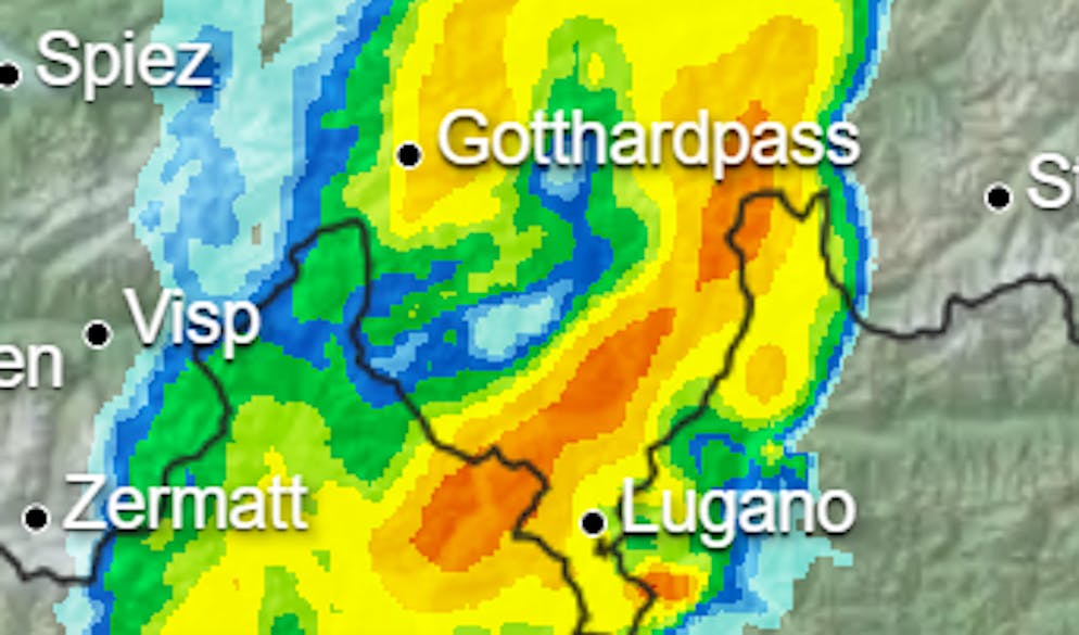 Laut dem Regenradar von «MeteoNews» ziehen gegen Mitternacht Unwetter mit Starkregen über das Tessin.