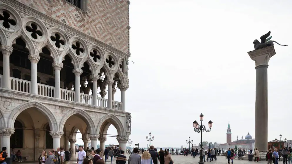 Der geflügelte Löwe auf dem Markusplatz in Venedig wurde einer neuen Studie zufolge vermutlich in China gemacht. (Archivbild)
